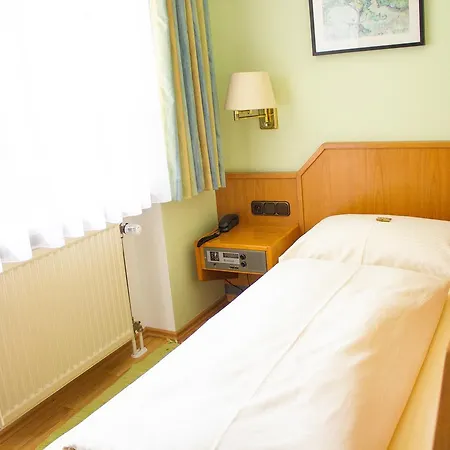 Am Wald 3* Ottobrunn